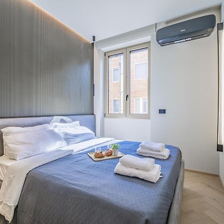 Luxury Suite Nel Cuore Di Milano Екстериор снимка